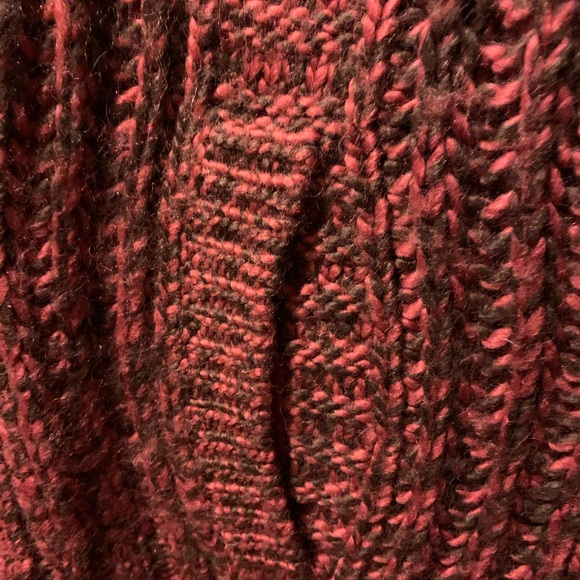 American Eagle Cape Sweater / Poncho - Picture 6 of 16